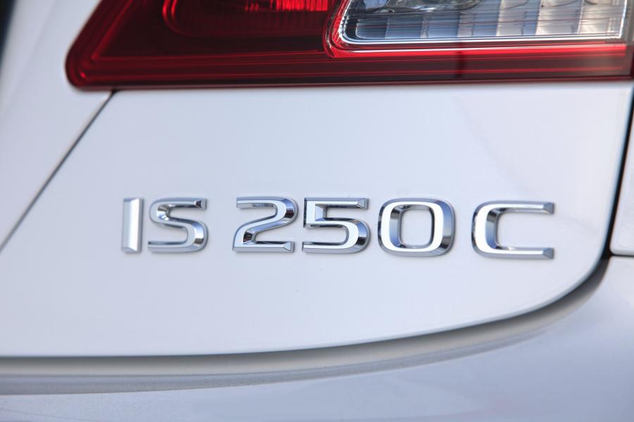  Lexus IS250C 2008 года  (фото 43 из 113)